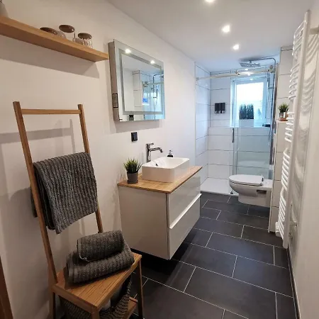 Apartment Moderne 3br Netflix,kaffee,wifi,parken *